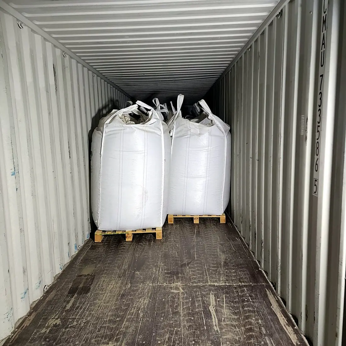 Big bags de 1.000 kg estibados en contenedor